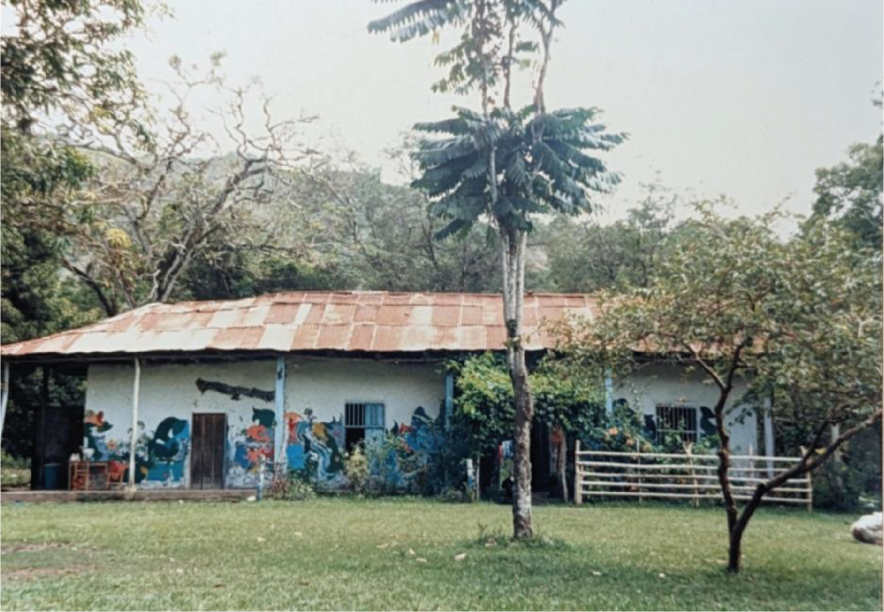 Casa de las Mariposas, con murales de Jim Morris, en la Hacienda Altamira del Coello de la familia Laserna Jaramillo